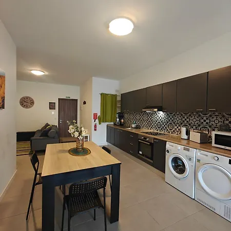 Modern & Spacious 2br With Balcony In Birkirkara