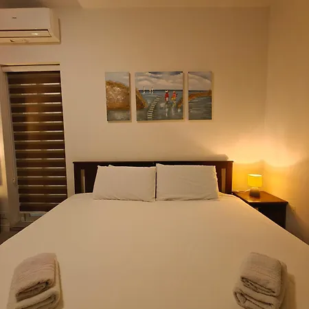 Apartment Modern & Spacious 2br With Balcony In *